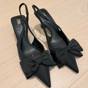 Zara Black Pointed Slingback Heels with Bow